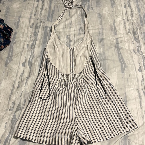 Striped romper - Picture 2 of 2